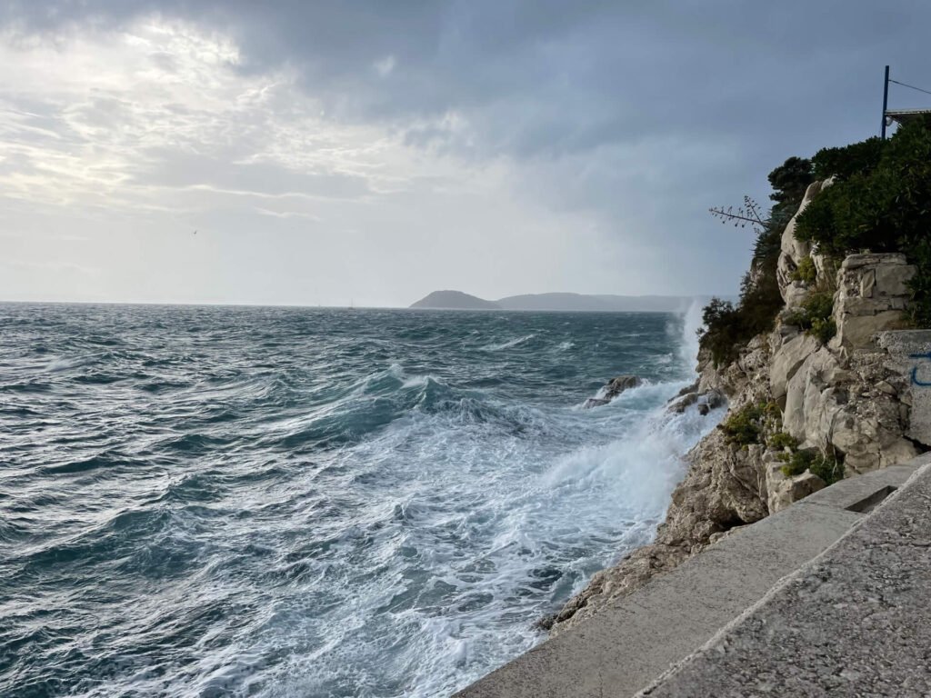 split herfststorm wilde zee