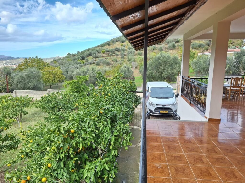 vila xhaferaj veranda