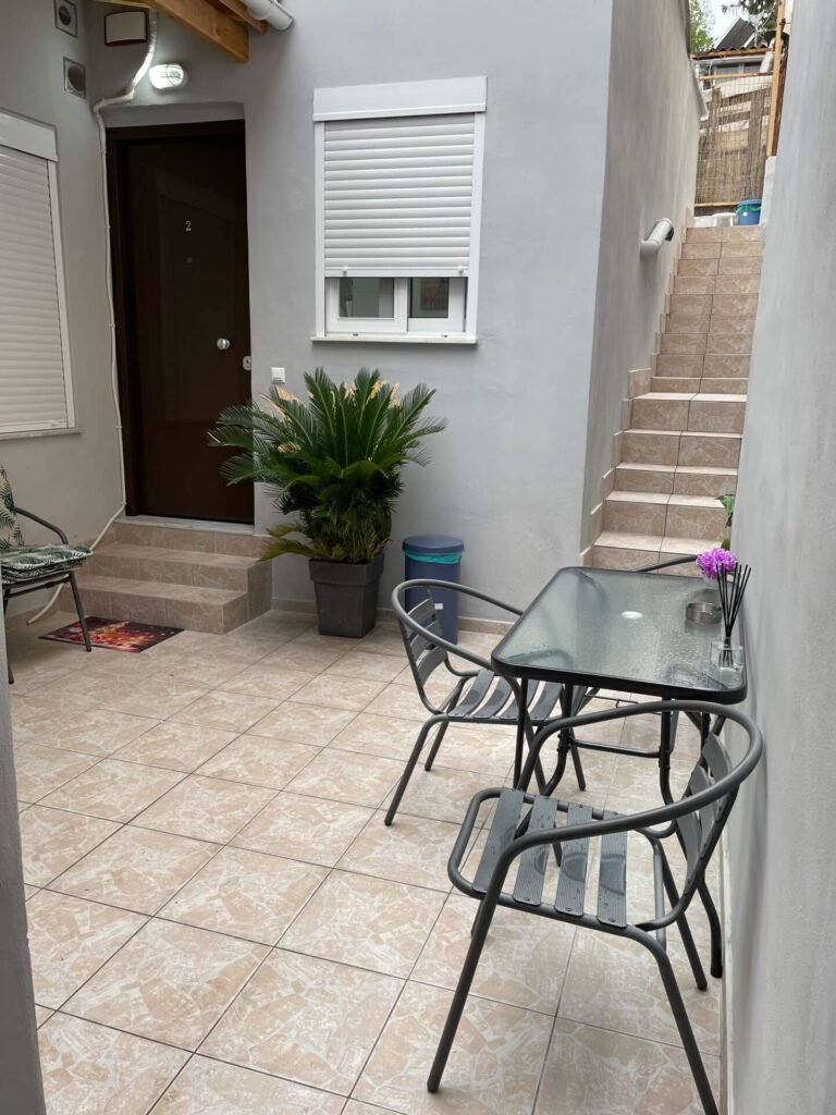 athene patio nikaia