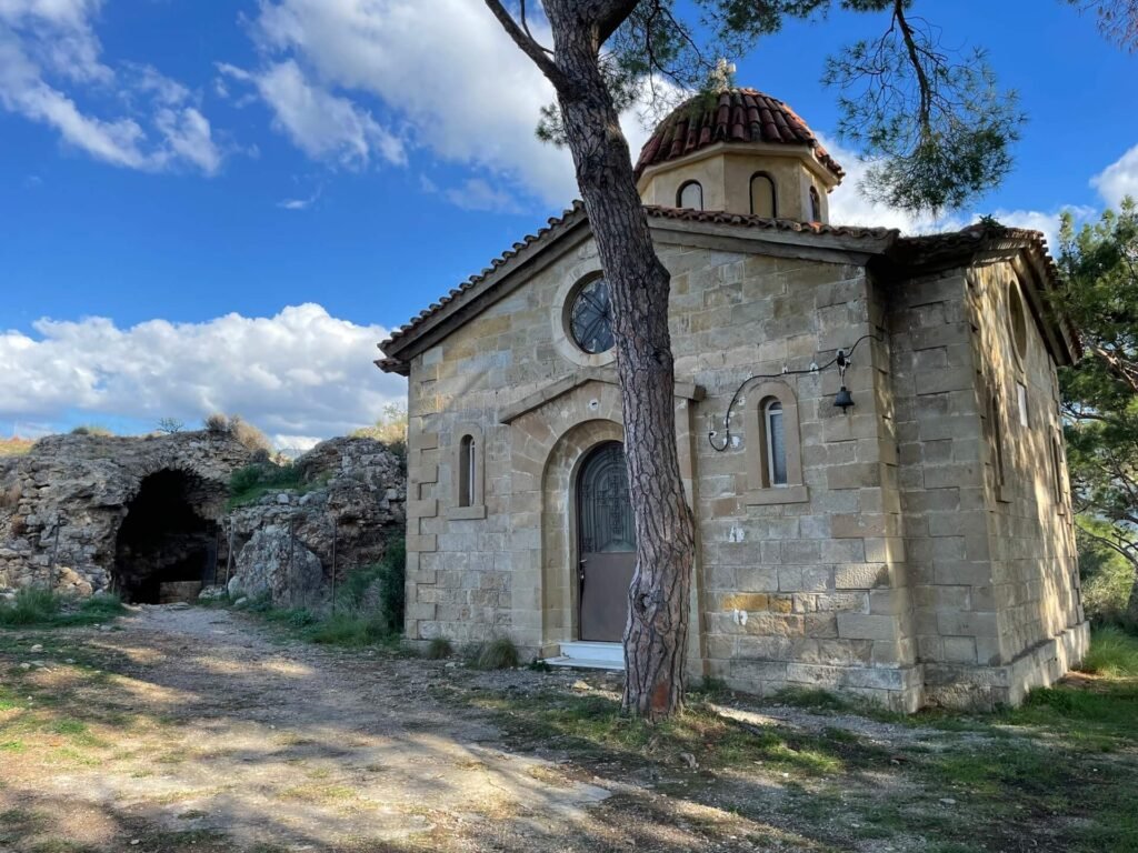 kalamata kasteel kerkje
