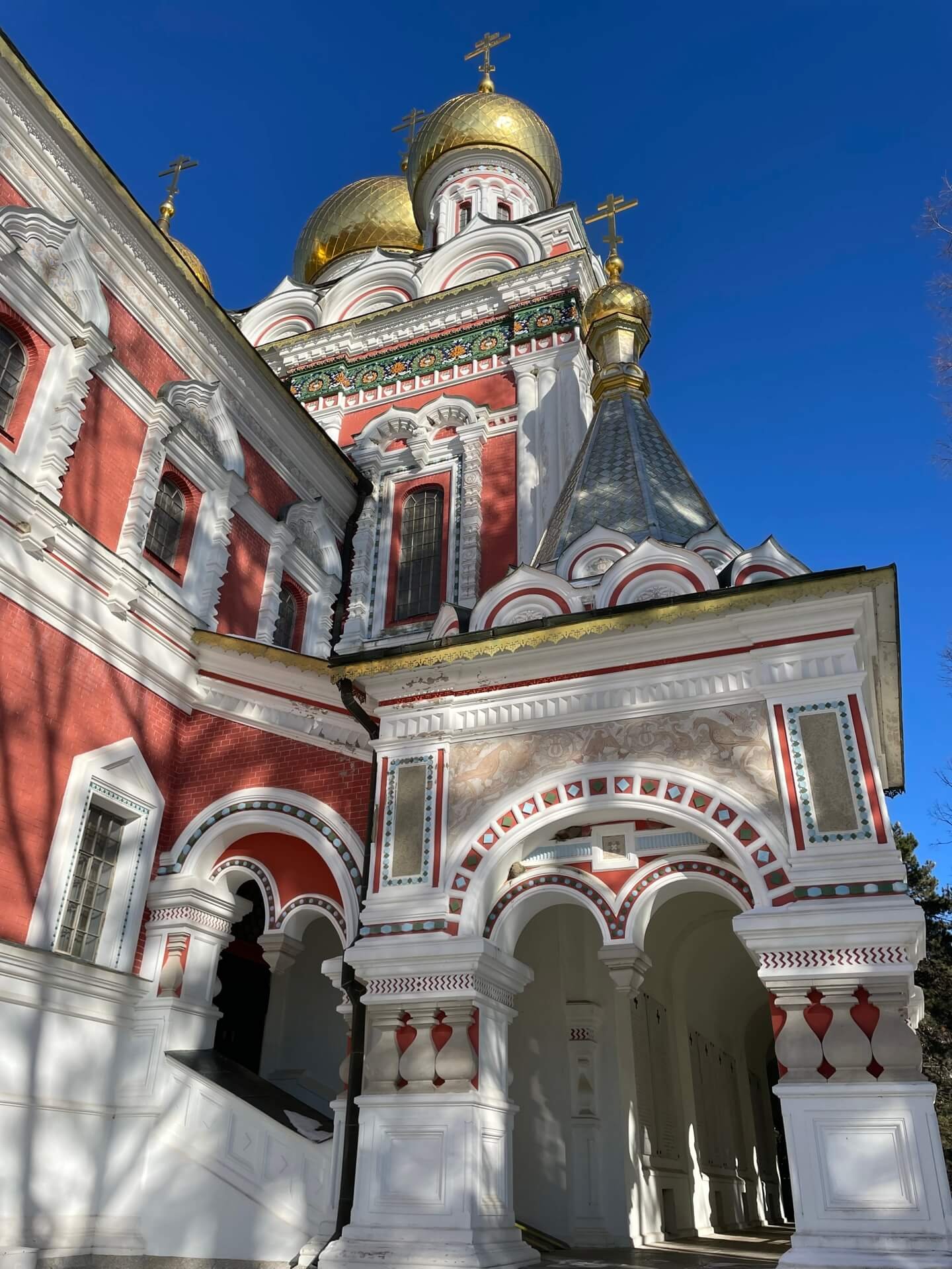shipka memorial church zijkant