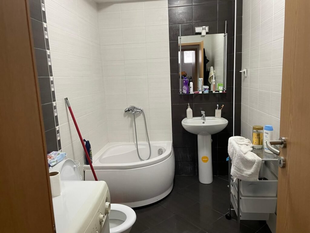 skopje appartement onhandige douche