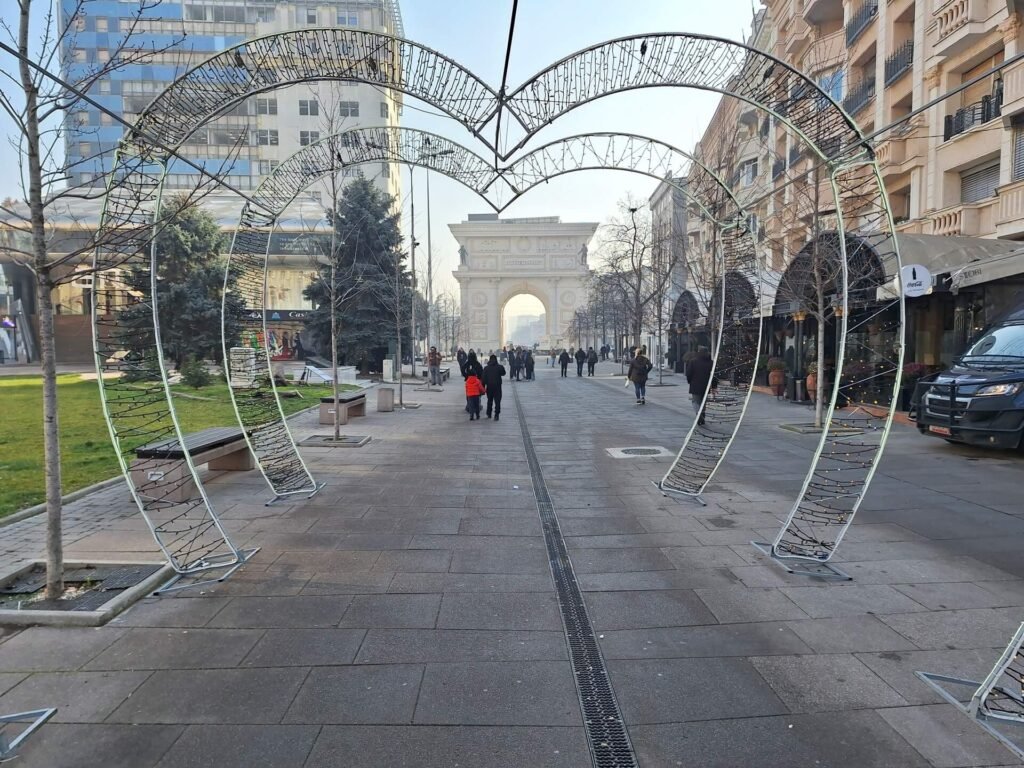 skopje center porta macedonia winter