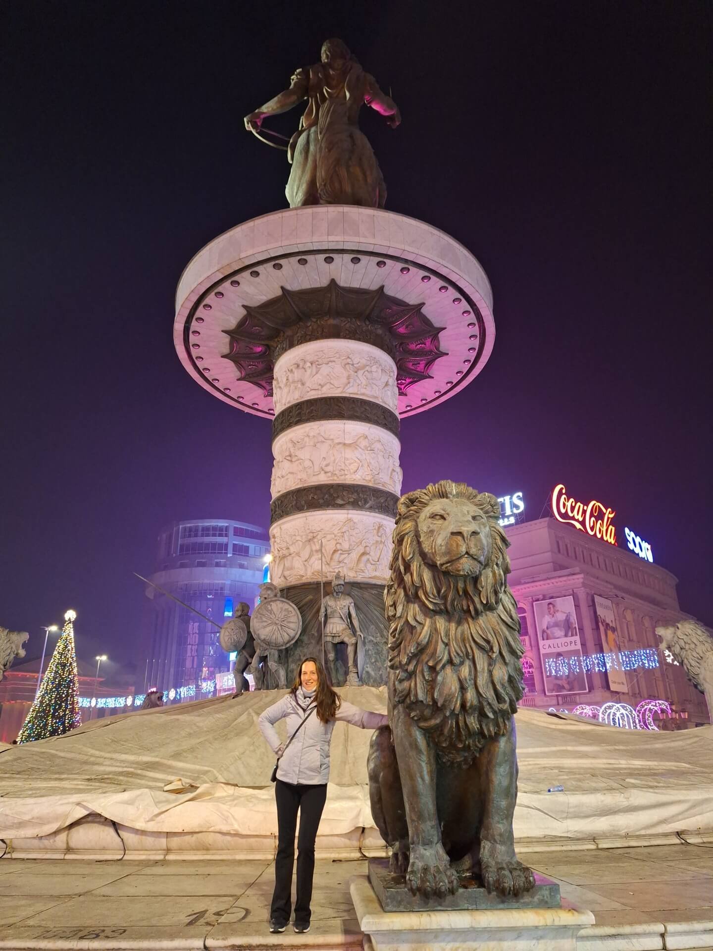 skopje monument alexander the great kitty