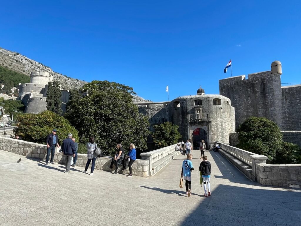 dubrovnik old town pile gate