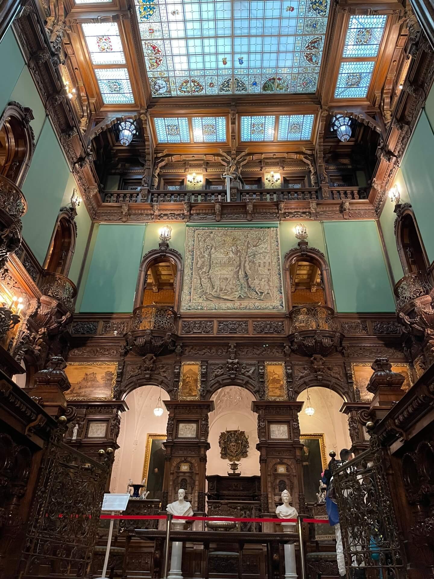 peles kasteel entree