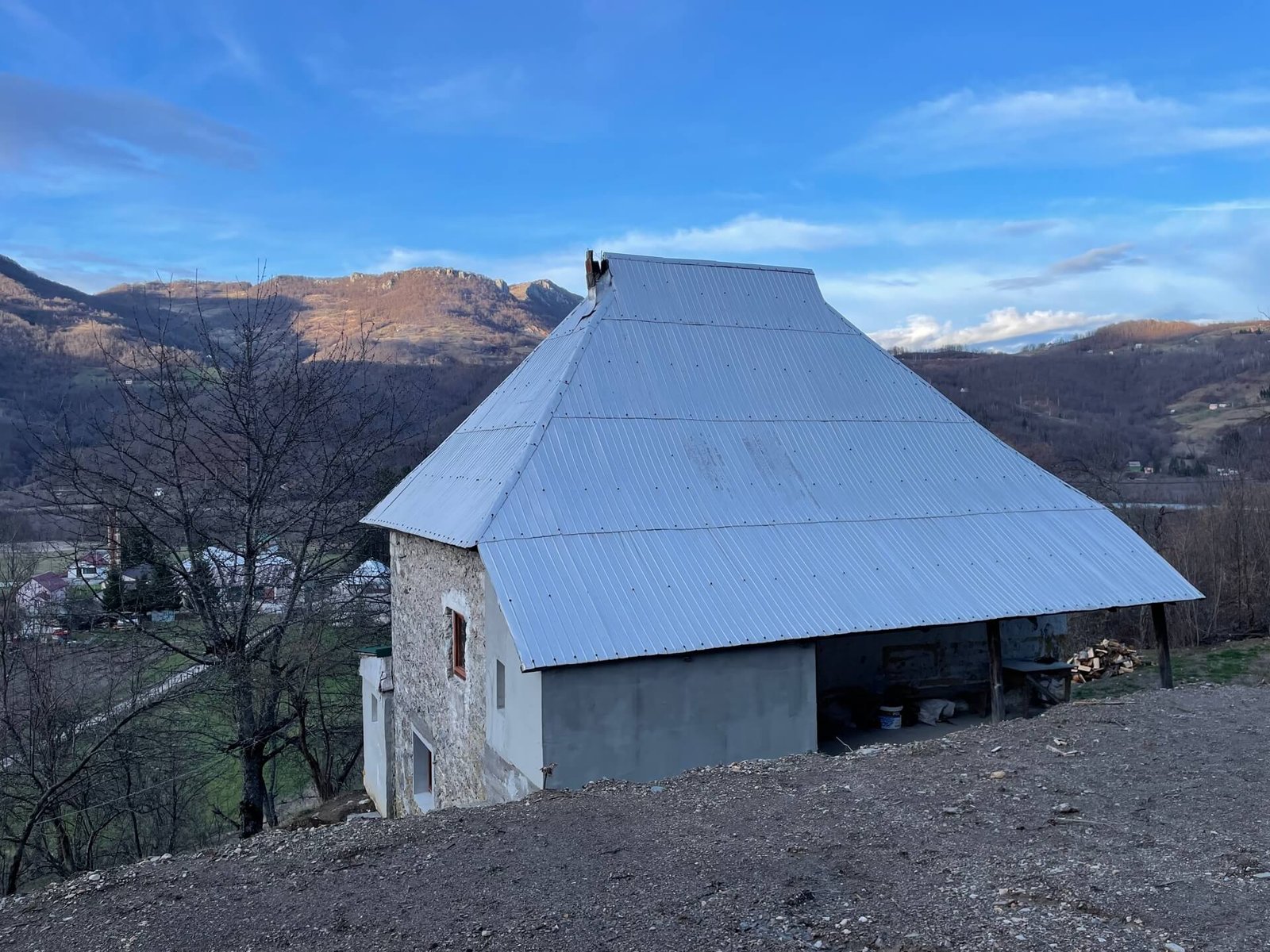 Polja vrijstaand huis