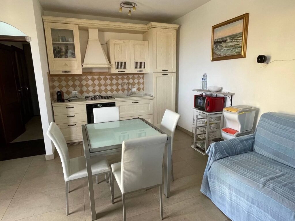 castelsardo woonkamer keuken