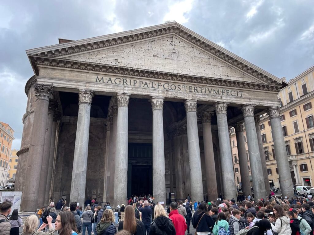 rome pantheon voorkant