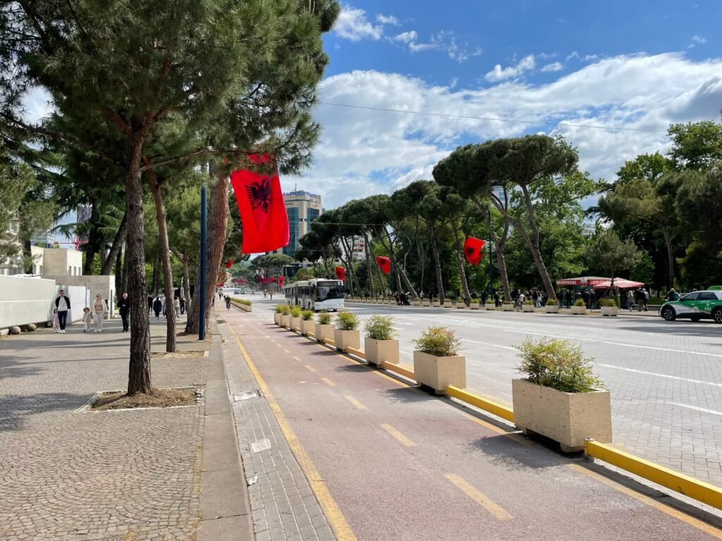 tirana centrum straat