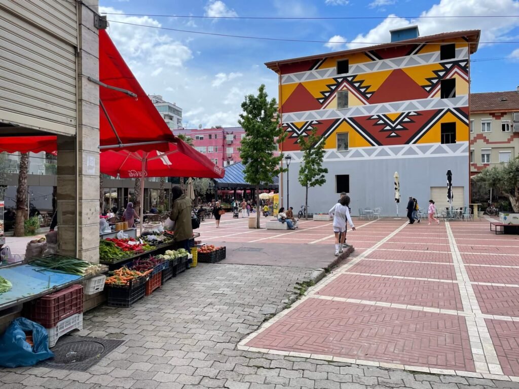 tirana pazar i ri wijk