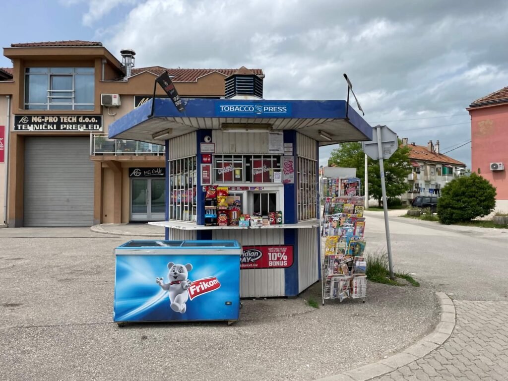 niksic typisch montenegrijnse kiosk