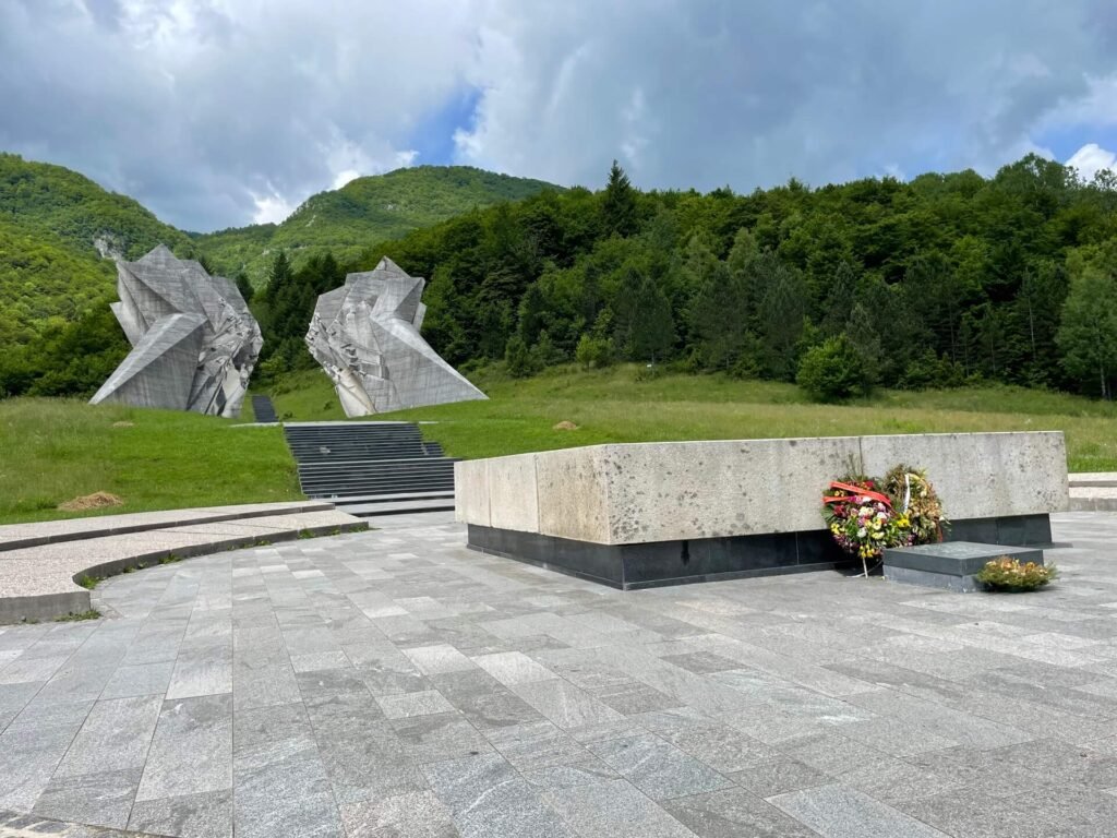 Tjentište Spomenik oorlogsmonument