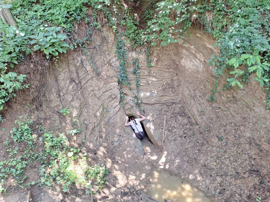 Visoko Pyramid Sun Kitty